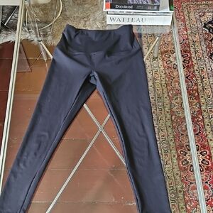 Forme Compression Posture-correcting Leggings. Medium.